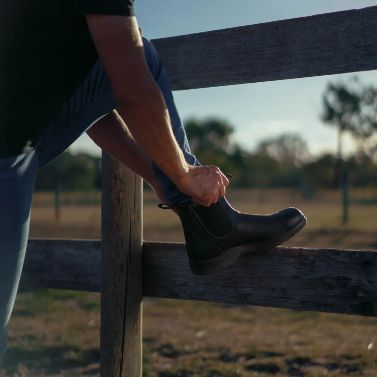 2058 All Terrian Chelsea Boot (Black)-BLUNDSTONE Clearance