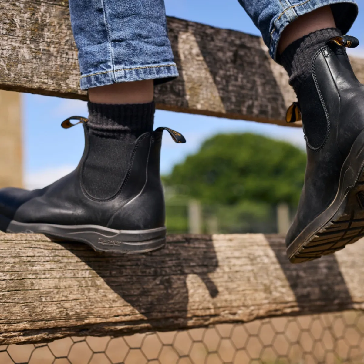 2058 All Terrian Chelsea Boot (Black)-BLUNDSTONE Clearance