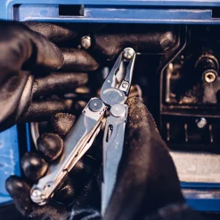 Wave + Multi-tool-LEATHERMAN Hot