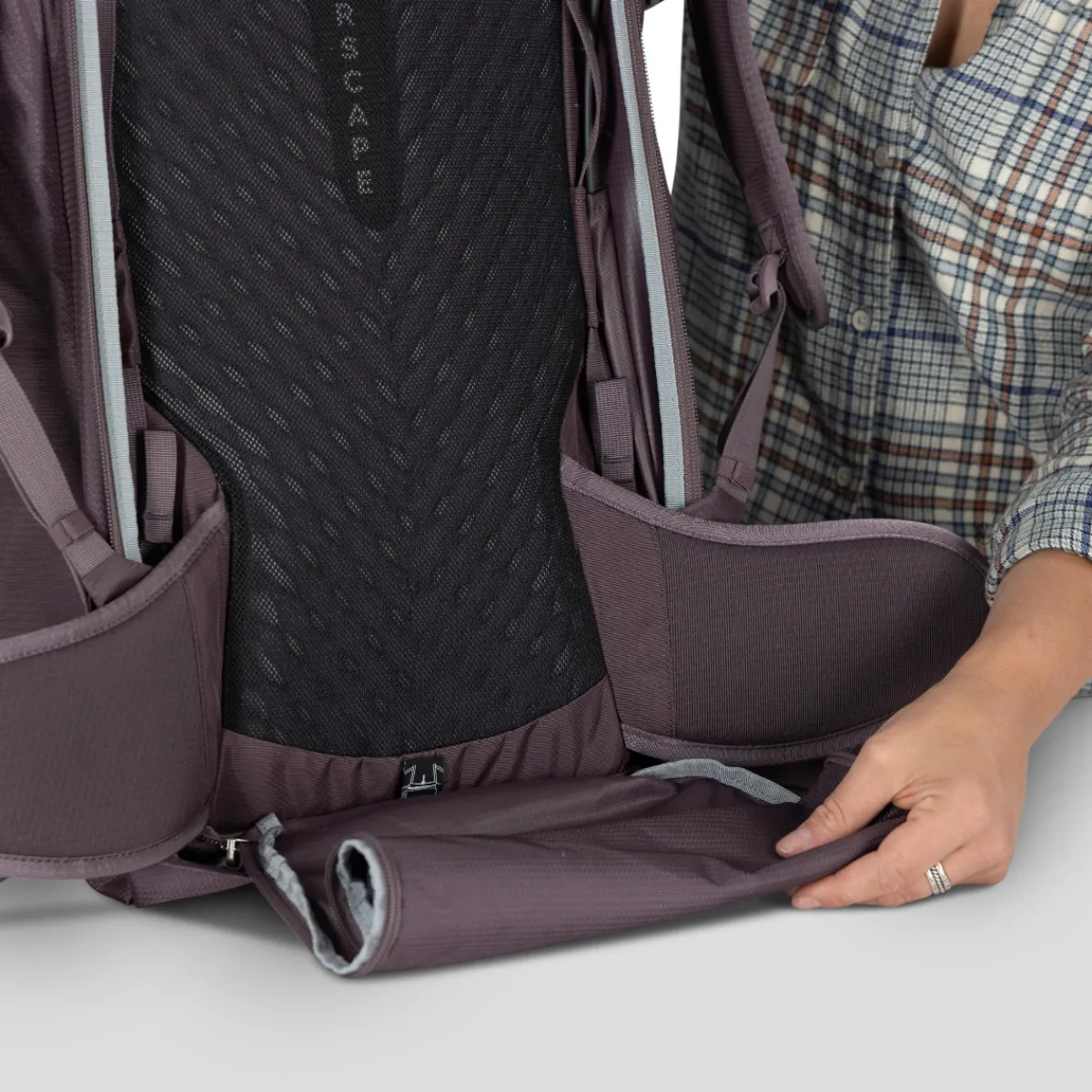 Fairview 40 L rejsetaske, dame (Graphite Purple)-OSPREY New