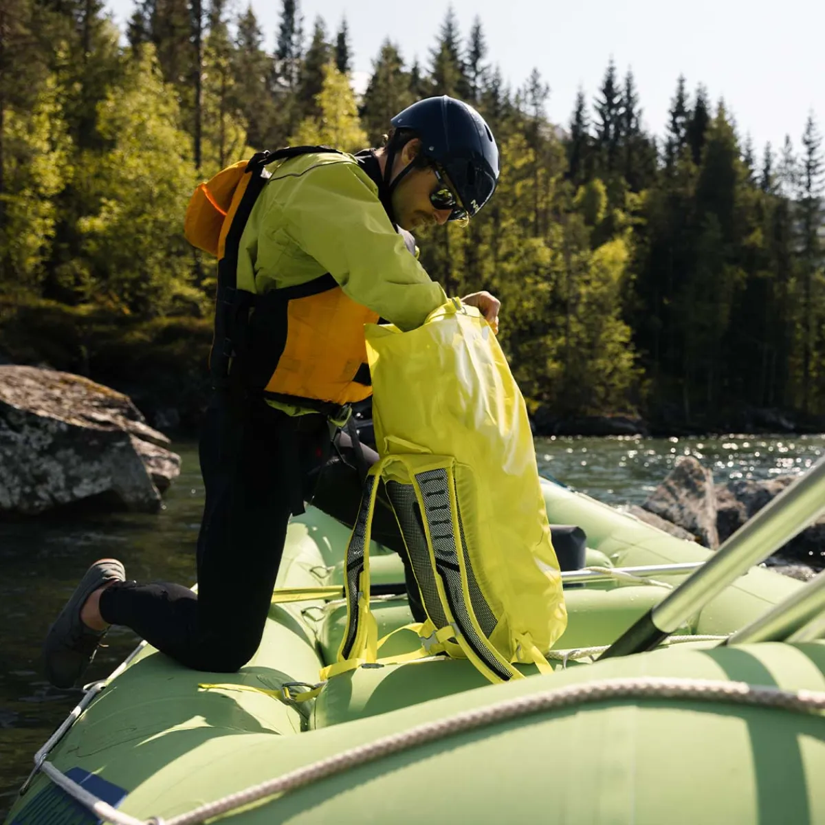 Transporter Waterproof 25 L rygsæk (Lemongrass Yellow)-OSPREY New