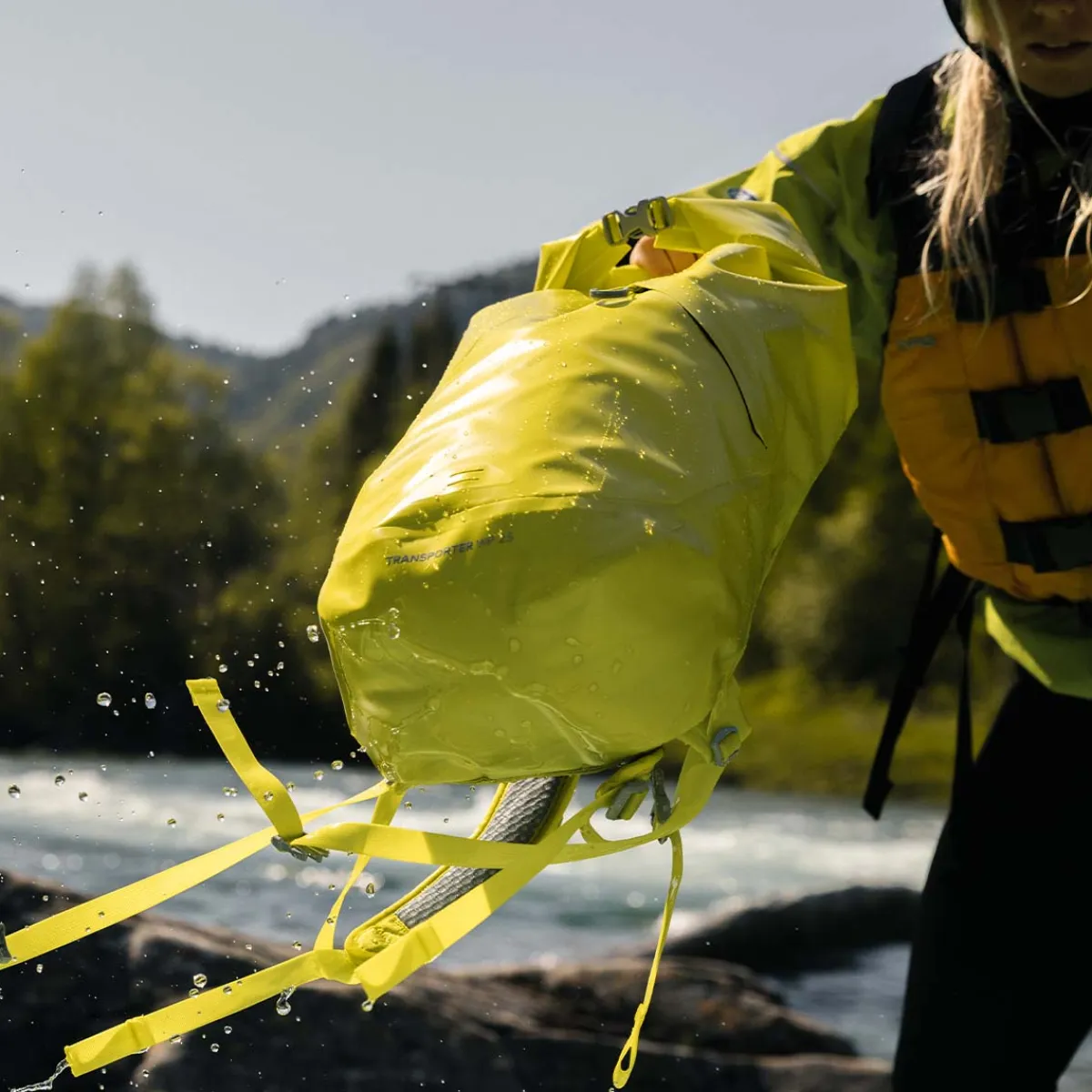 Transporter Waterproof 25 L rygsæk (Lemongrass Yellow)-OSPREY New