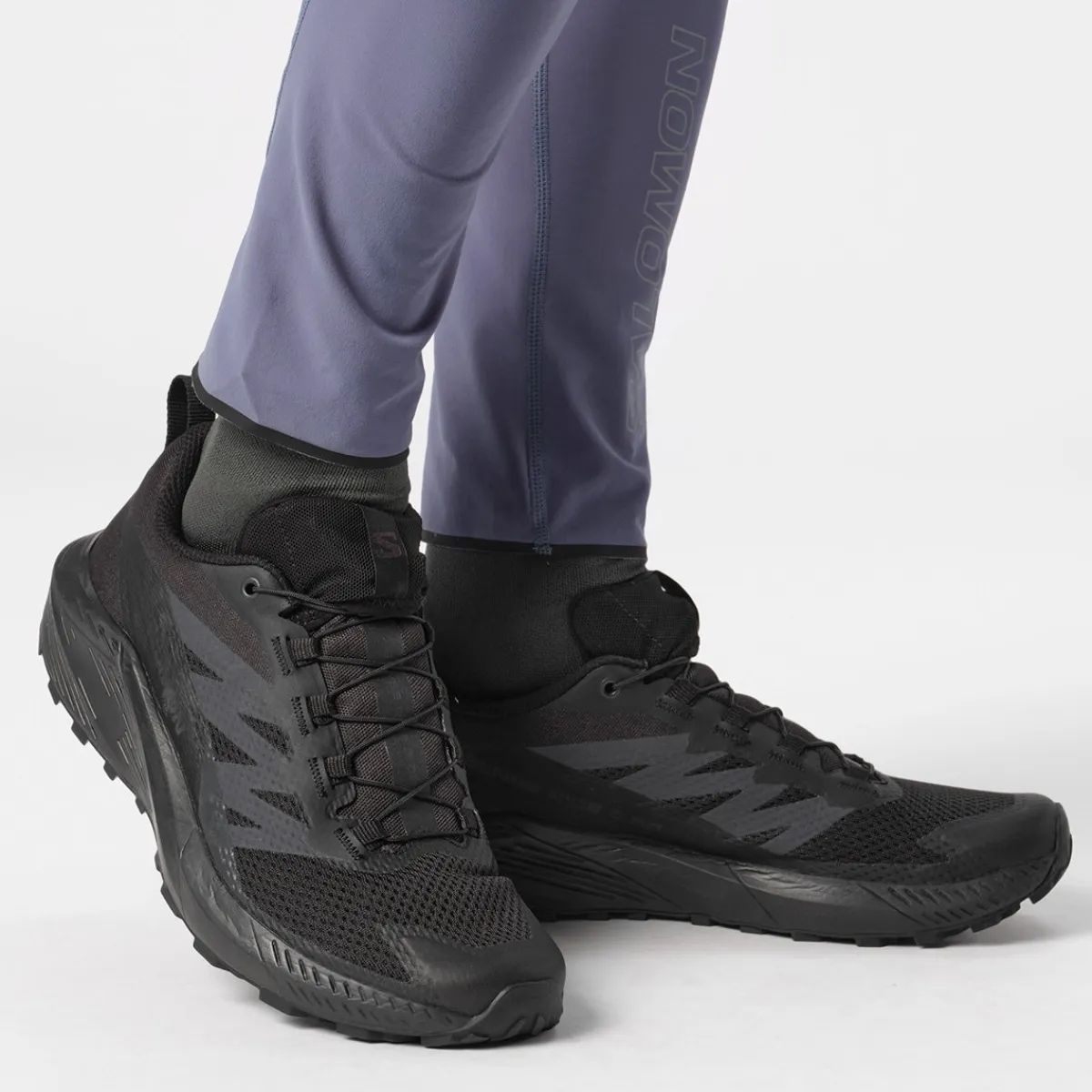 Sense Ride 5 SR Trailsko (Black)-SALOMON FORCES Hot
