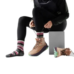 Hike Light Cushion Margarita Crew vandresokker, dame (Black)-SMARTWOOL Outlet